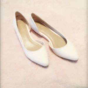 Cute D’orsay Flats Pale